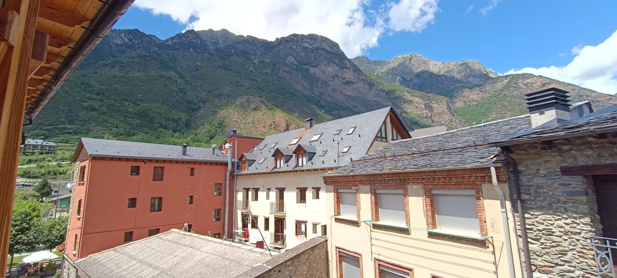 Apartamento Villacampa 1 Benasque Bagian luar foto